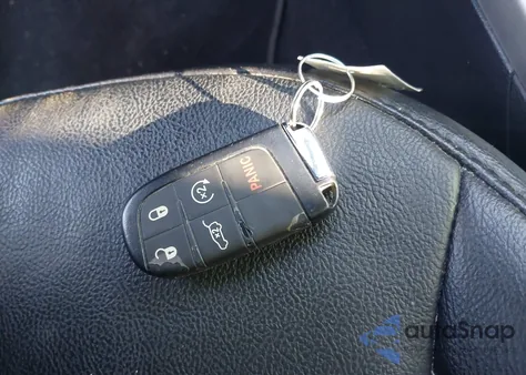 2021 Jeep Compass 80Th Anniversary 4X4 from USA, damaged, VIN 3C4NJDEB6MT556889